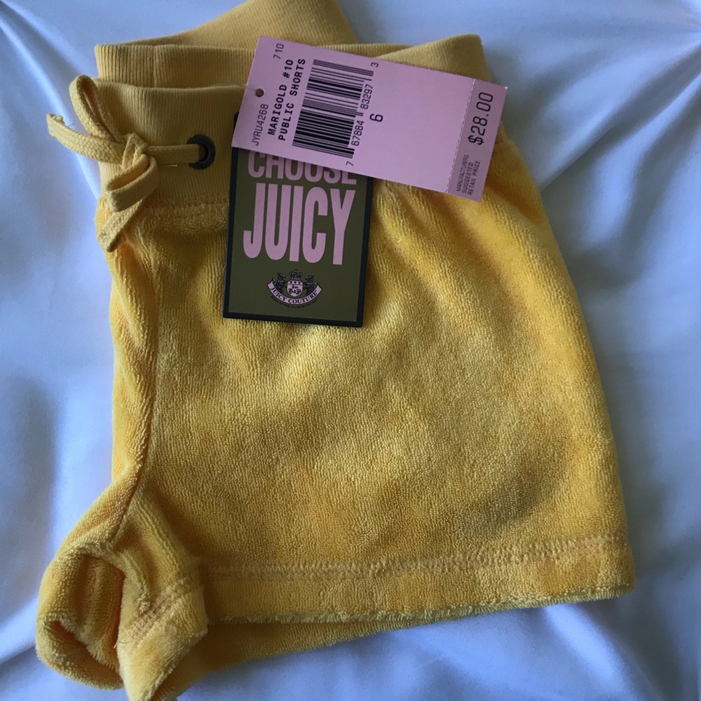 JUICY COUTURE 🍒 Girls terry shorts Sz 6